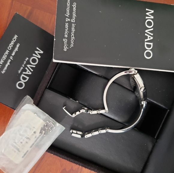 Movado Pink Face Bangle Watch 0605284 - Picture 5 of 10